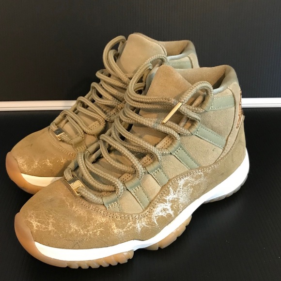 Women’s Air Jordan 11 Retro ‘Olive Lux’ - Picture 6 of 8